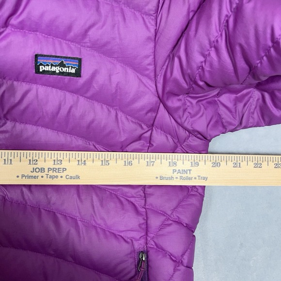 Patagonia Womens Purple Goose Down Puffer Jacket Coat Hooded Packable Warm S - Picture 3 of 12